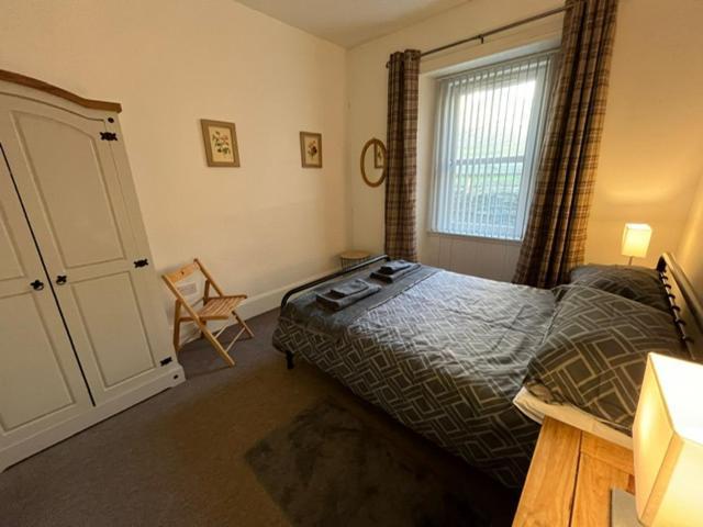 Centrally Located 2 Bed Modern Flat With Harbour Views Wick  Buitenkant foto